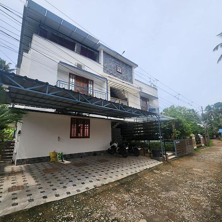 Happyhomes Homestay Thiruvananthapuram Luaran gambar